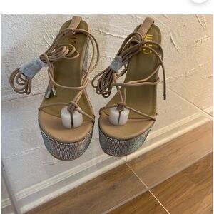 Fashion Nova Women’s Wedge Heels Size
